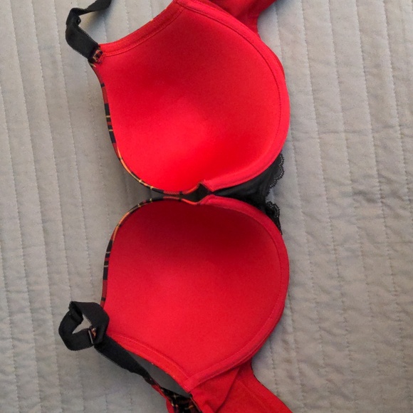 Torrid NWOT Red Plaid Perfect T-shirt Push-Up Bra, size 38D - Picture 9 of 10